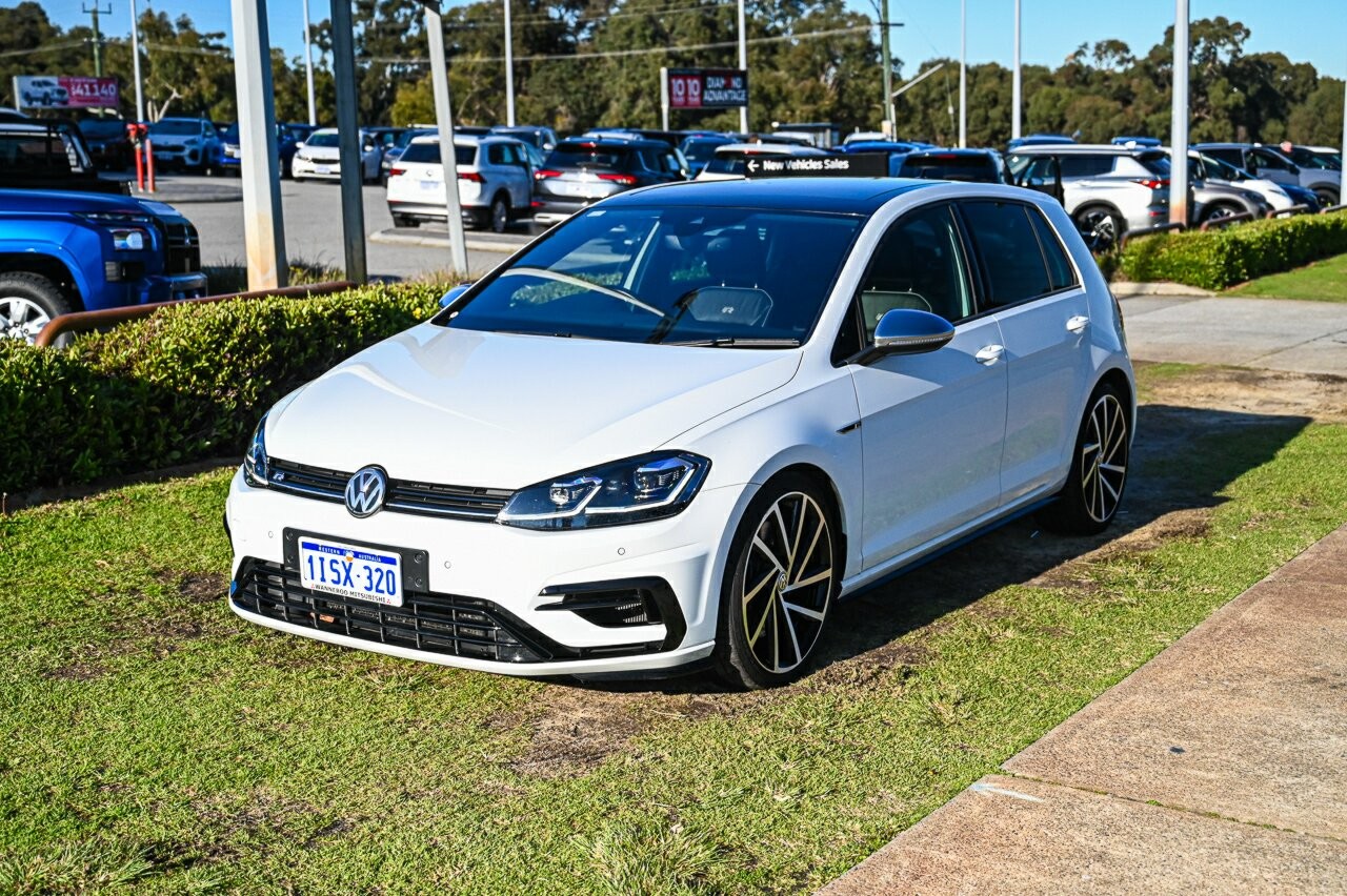 Volkswagen Golf image 3