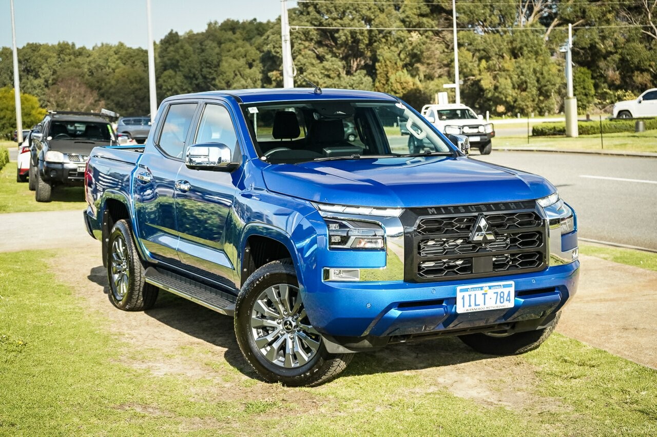 Mitsubishi Triton image 1