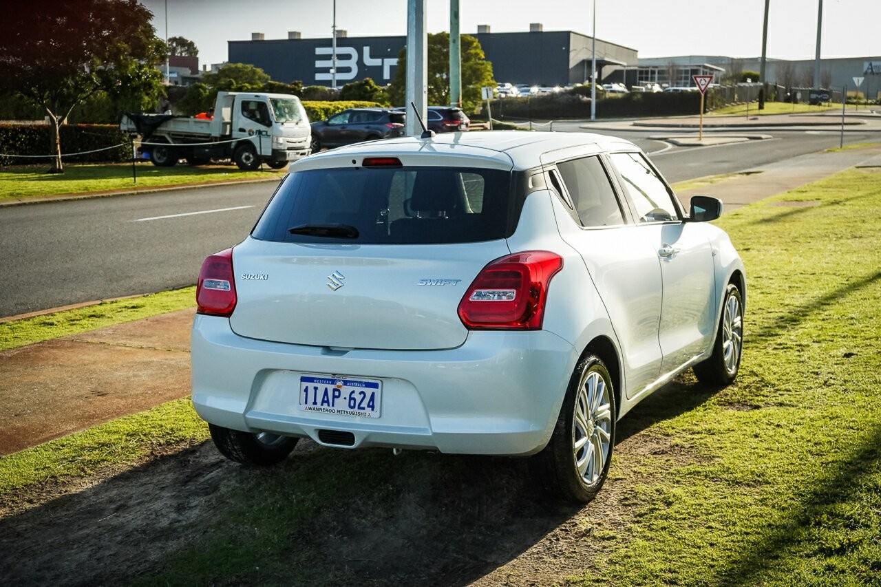 Suzuki Swift image 4