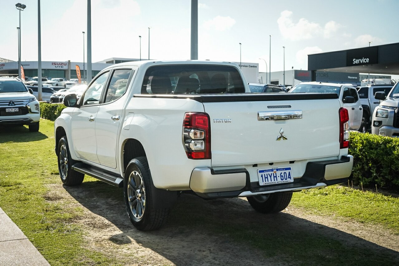 Mitsubishi Triton image 4