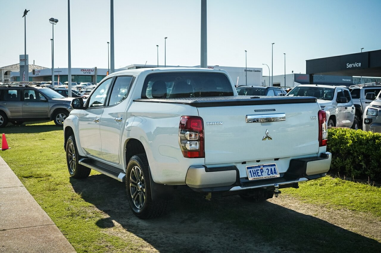 Mitsubishi Triton image 4