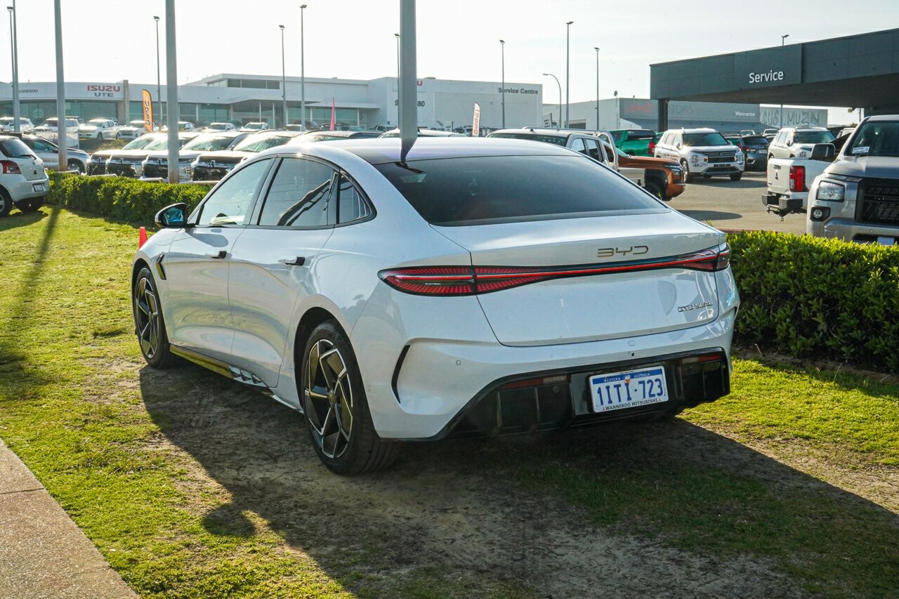 Byd Seal image 2