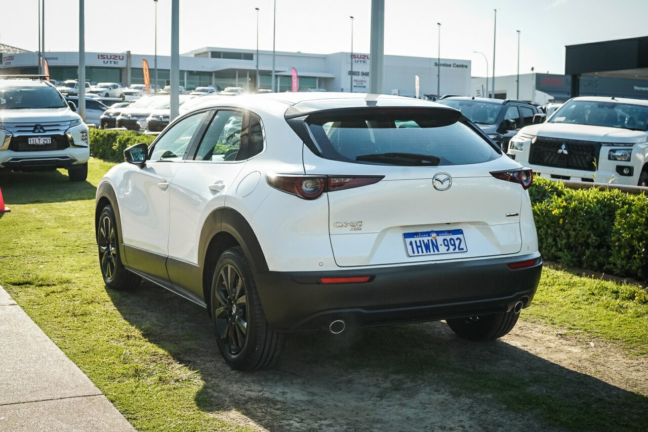 Mazda Cx-30 image 4