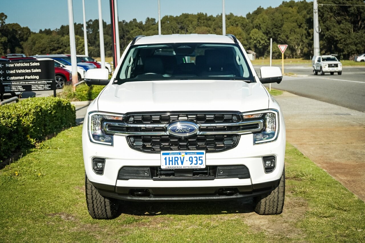 Ford Everest image 2