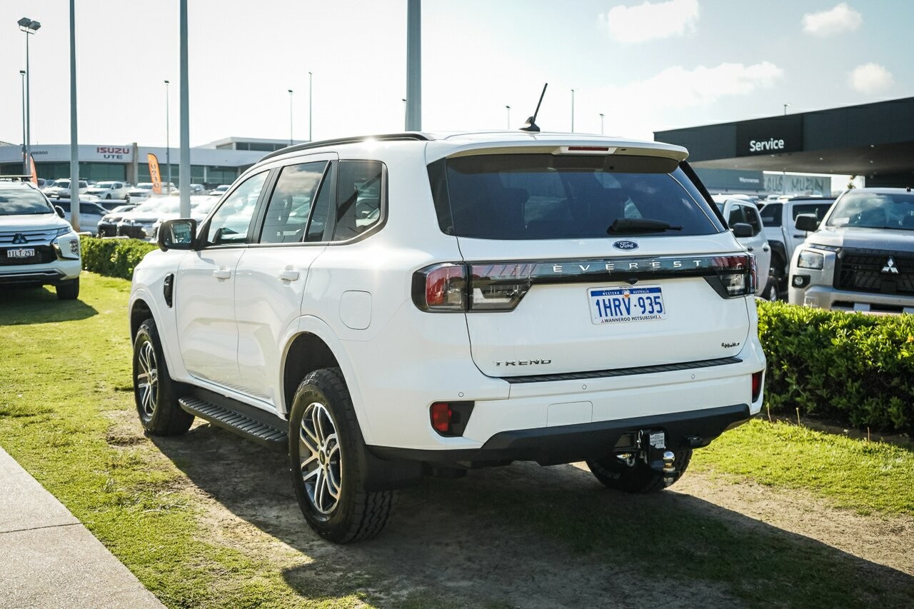 Ford Everest image 4