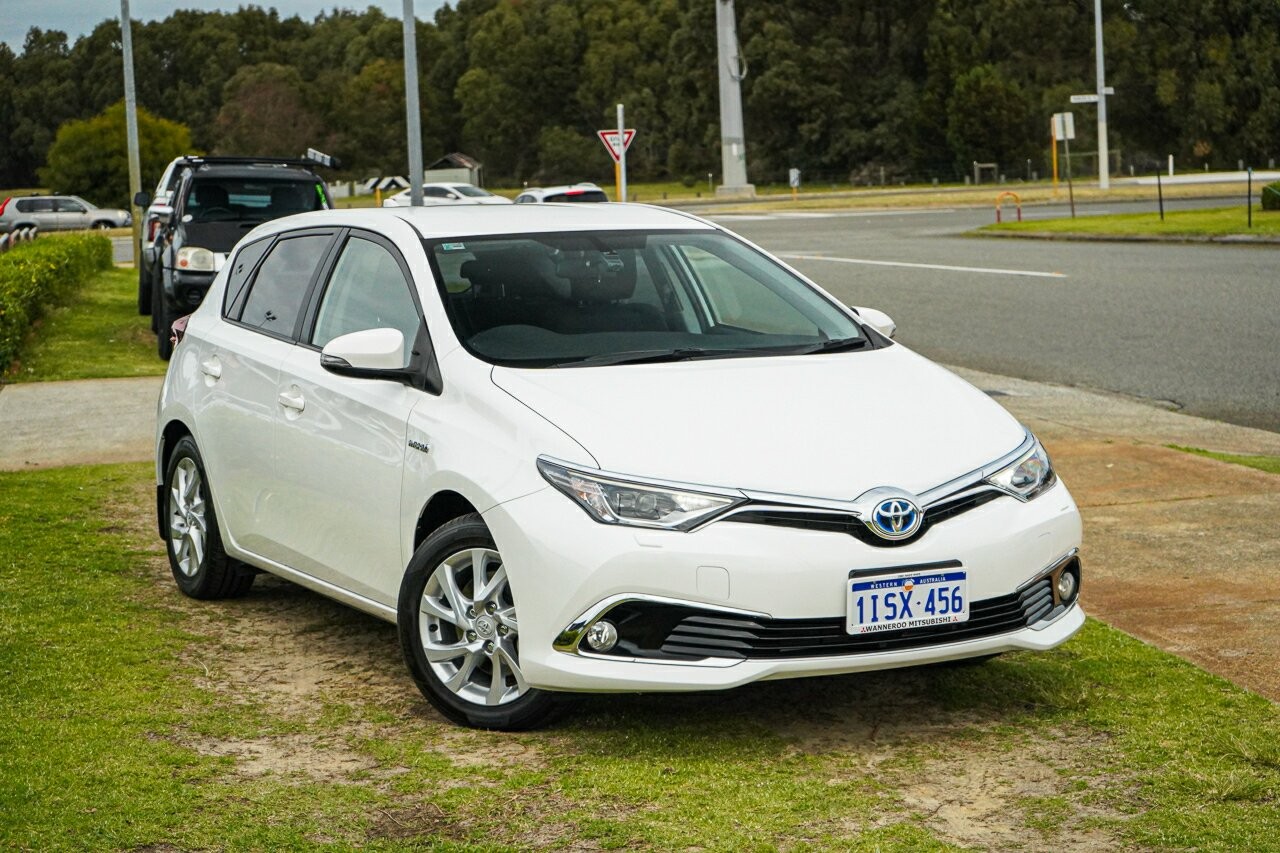 Toyota Corolla image 1