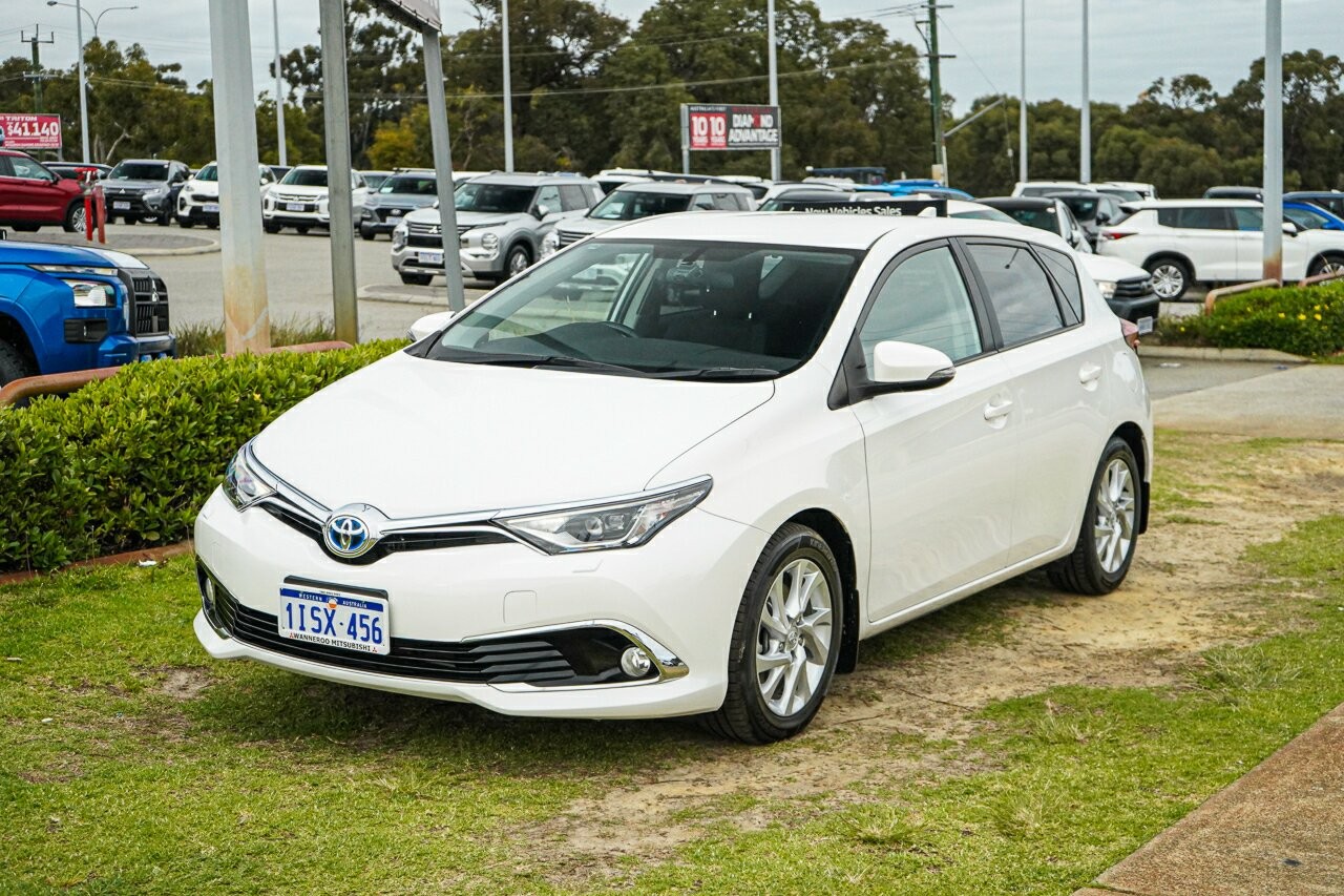 Toyota Corolla image 3