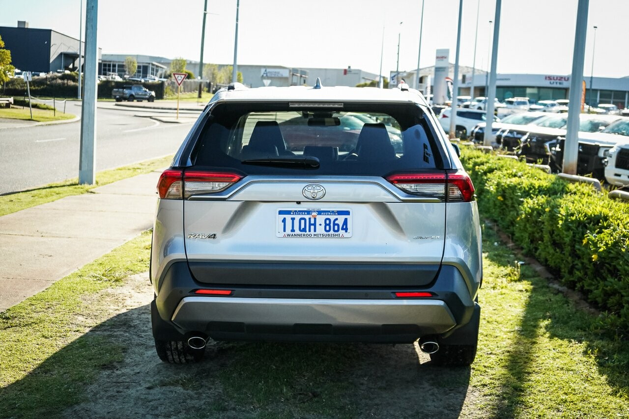 Toyota Rav4 image 4