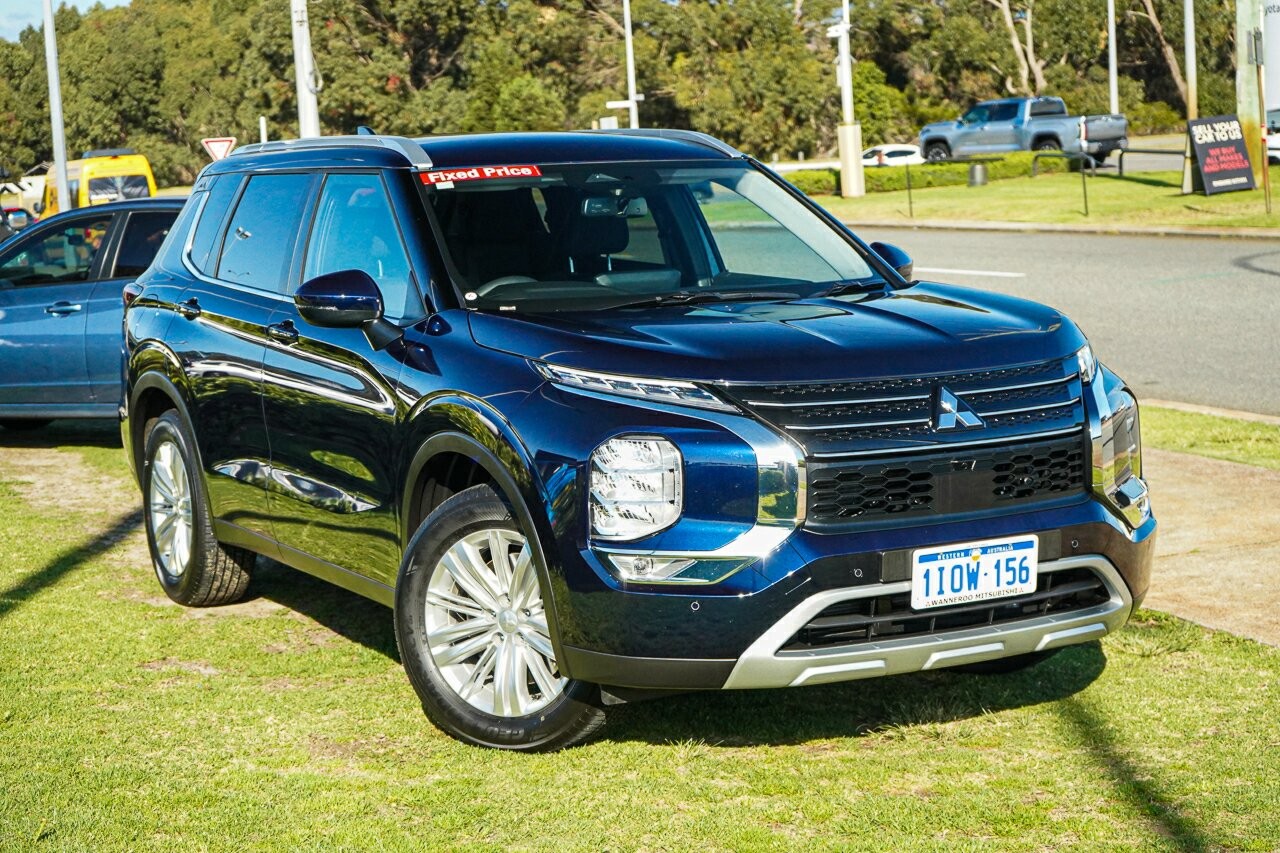 Mitsubishi Outlander image 1