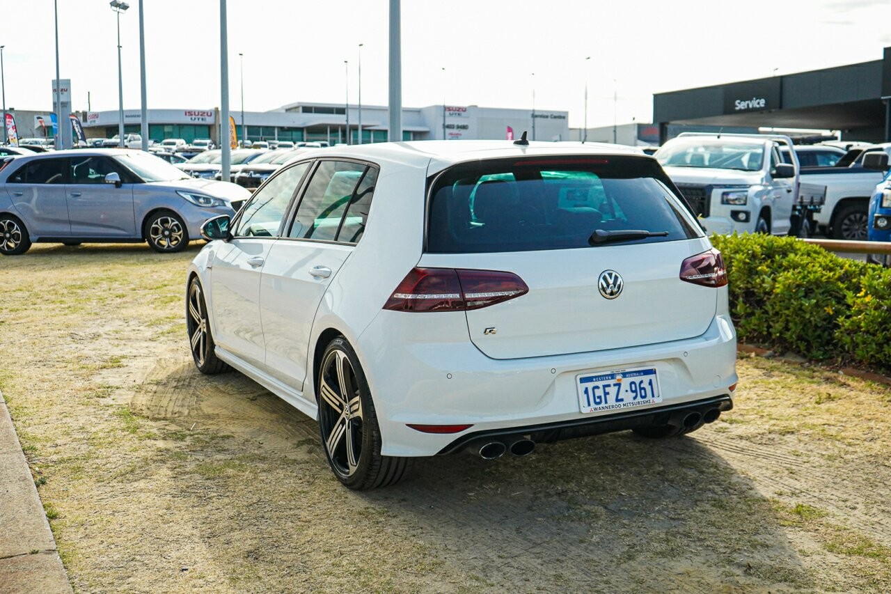 Volkswagen Golf image 4