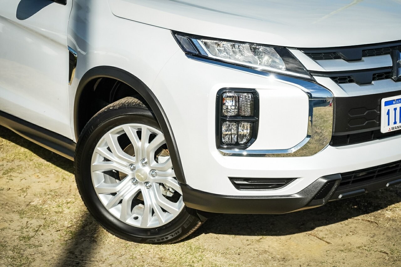 Mitsubishi Asx image 2