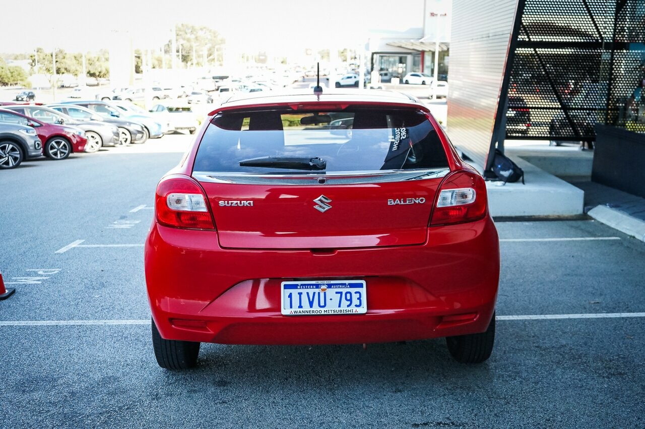 Suzuki Baleno image 4