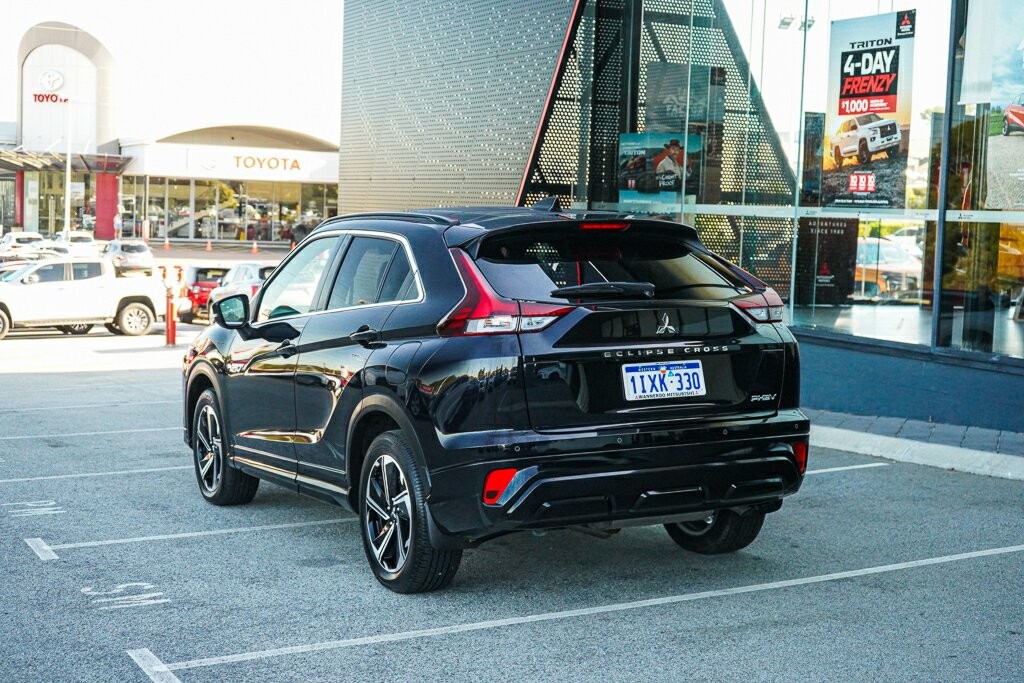 Mitsubishi Eclipse Cross image 3