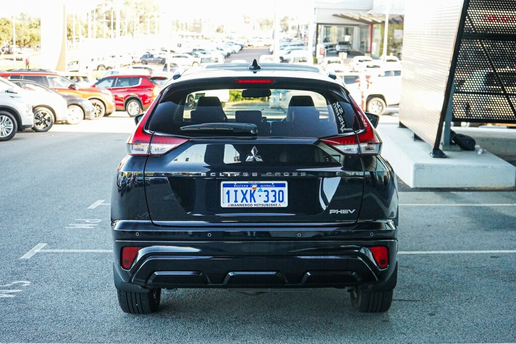 Mitsubishi Eclipse Cross image 4