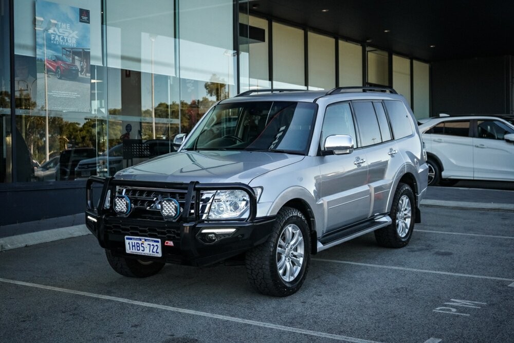 Mitsubishi Pajero image 1