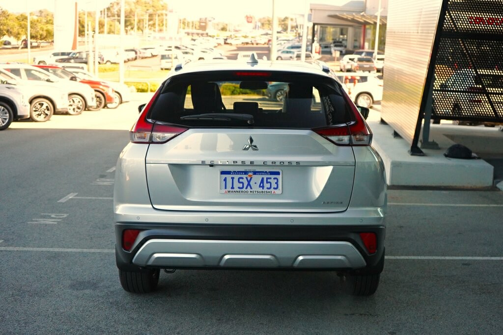 Mitsubishi Eclipse Cross image 3