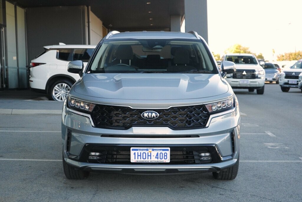 Kia Sorento image 2