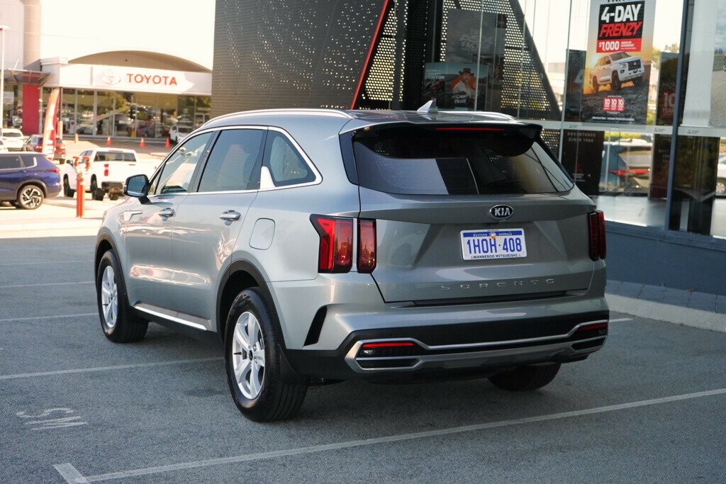 Kia Sorento image 3
