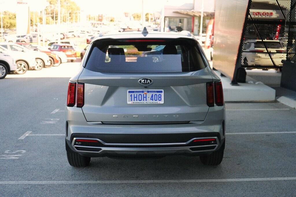 Kia Sorento image 4