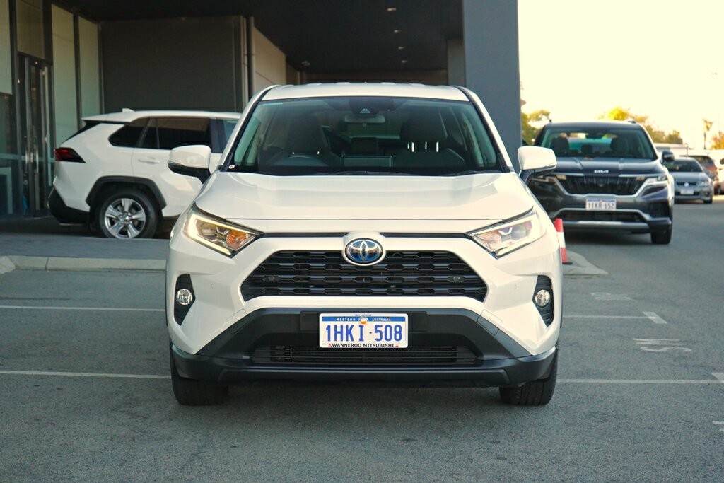 Toyota Rav4 image 2