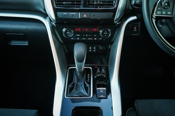 https://vehicle-cdn.autoleague.cloud/28170_21009786_22.jpg