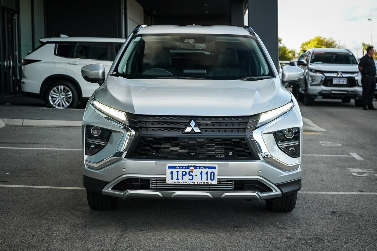 Mitsubishi Eclipse Cross image 2