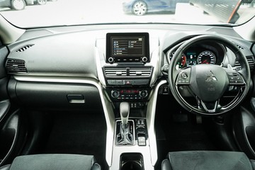 https://vehicle-cdn.autoleague.cloud/28170_21009842_13.jpg