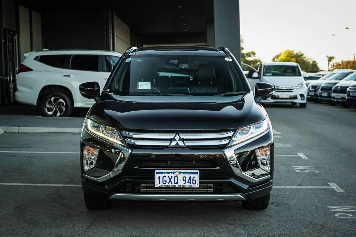 Mitsubishi Eclipse Cross image 2