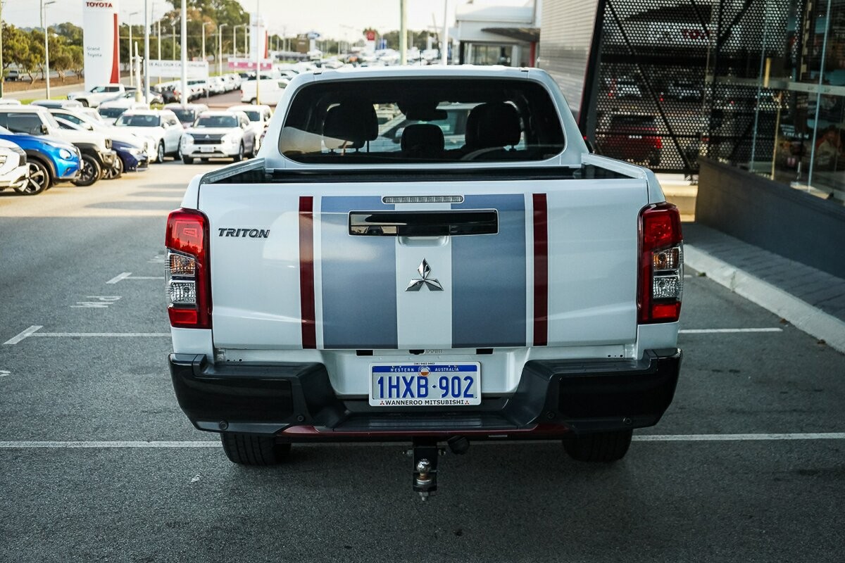 Mitsubishi Triton image 4