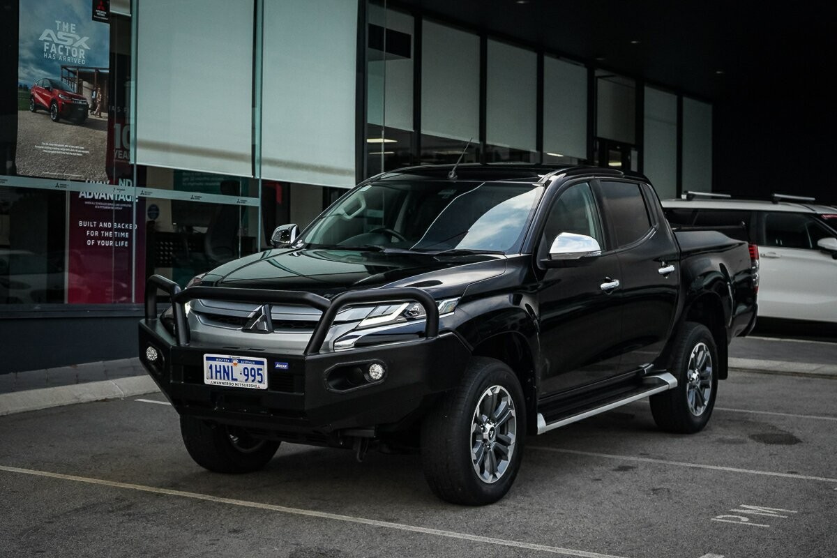 Mitsubishi Triton image 1