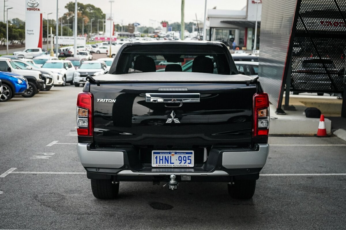 Mitsubishi Triton image 4