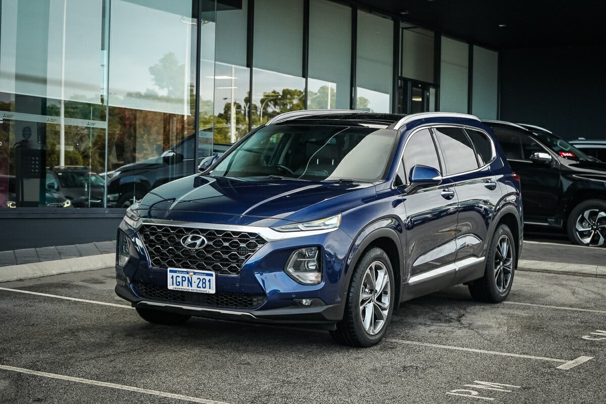 Hyundai Santa Fe image 1