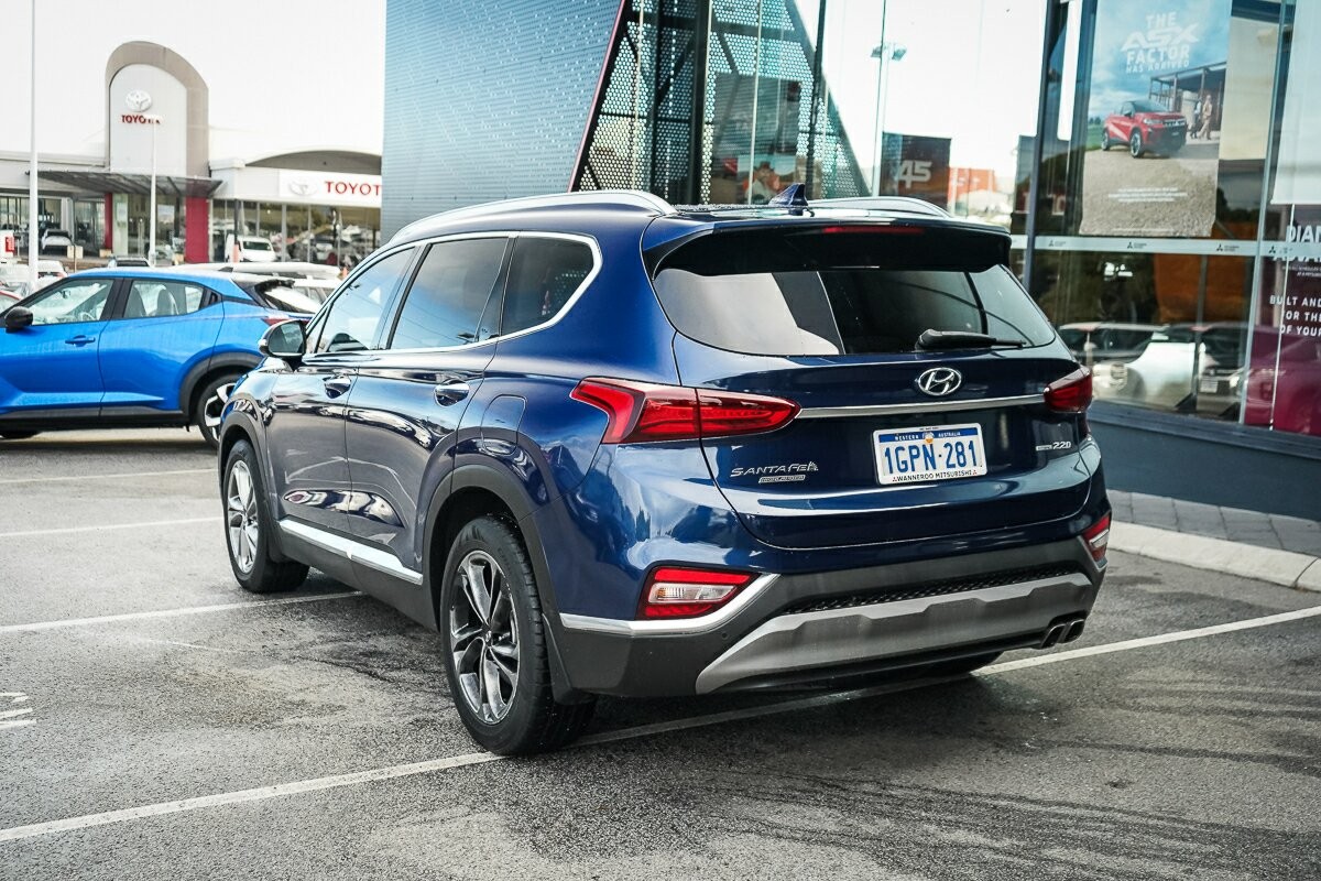 Hyundai Santa Fe image 3