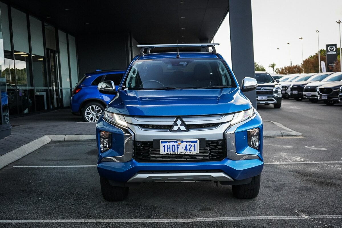 Mitsubishi Triton image 2