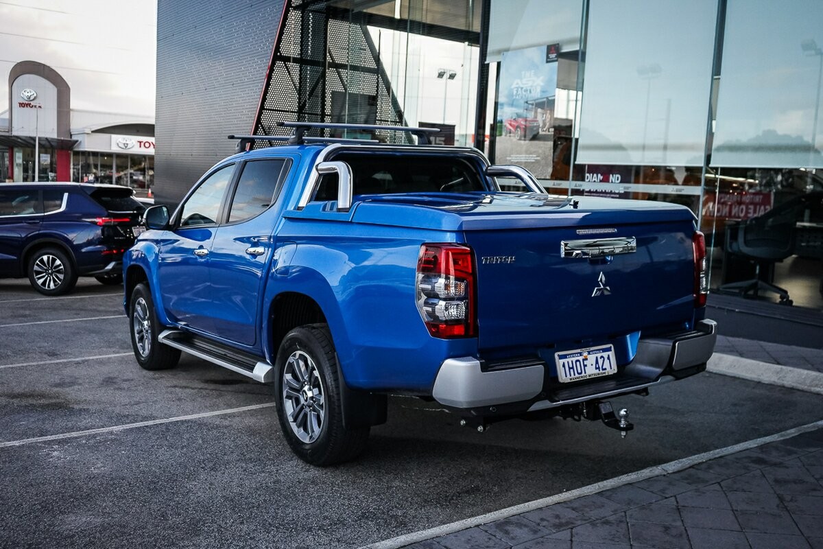 Mitsubishi Triton image 3