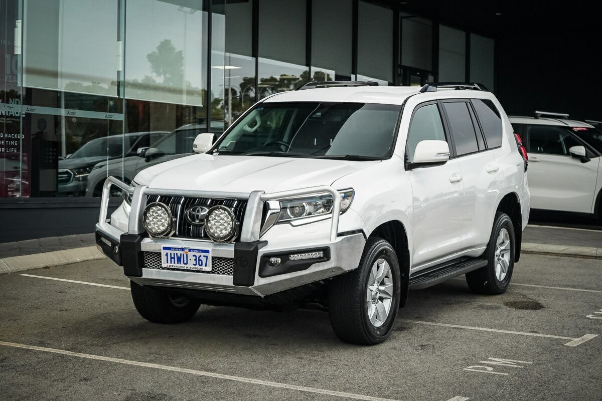 Toyota Landcruiser Prado image 1