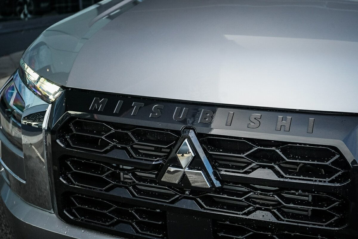 Mitsubishi Triton image 3