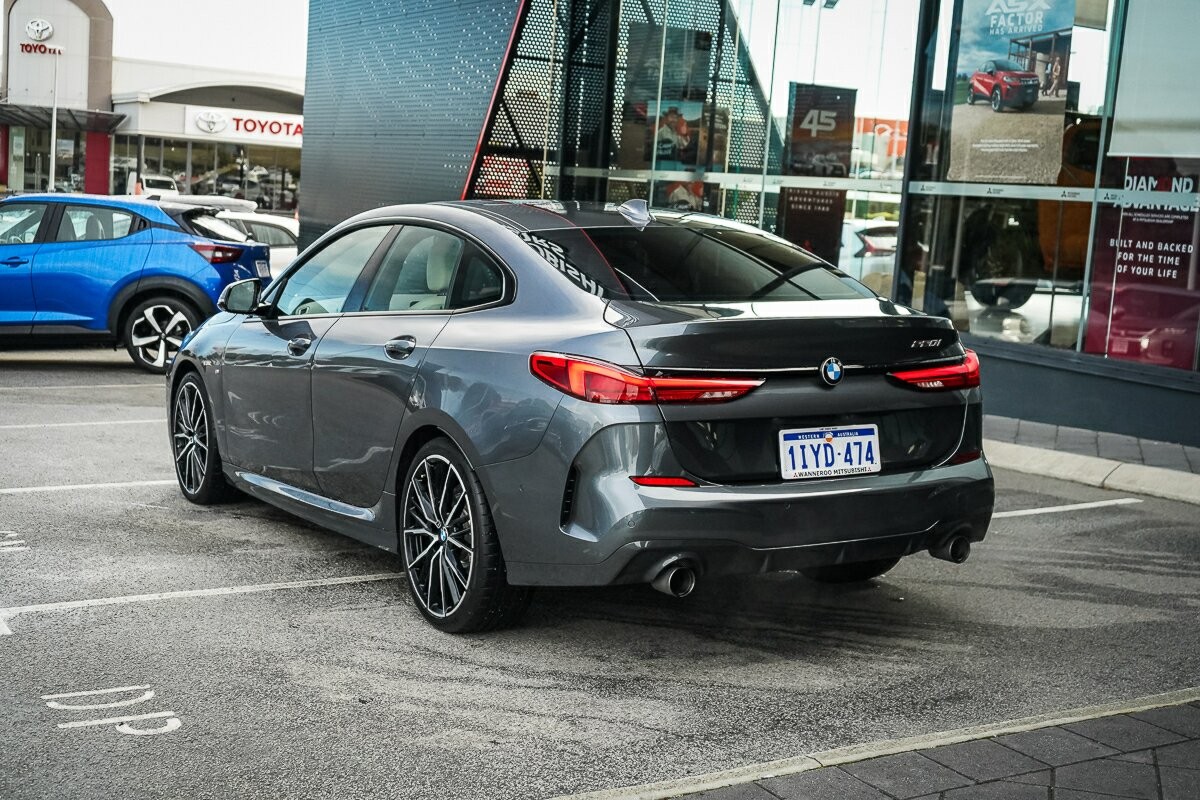 BMW 2 Series image 3