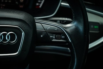 https://vehicle-cdn.autoleague.cloud/28170_21009979_20.jpg