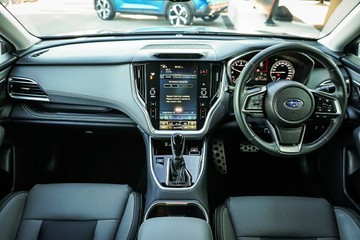 https://vehicle-cdn.autoleague.cloud/28170_21010027_13.jpg