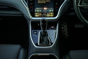 https://vehicle-cdn.autoleague.cloud/28170_21010027_23.jpg