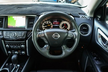 https://vehicle-cdn.autoleague.cloud/28170_21010033_12.jpg