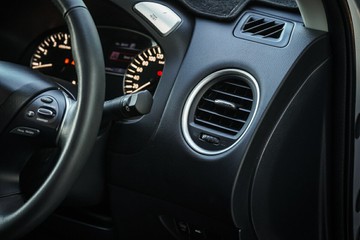 https://vehicle-cdn.autoleague.cloud/28170_21010033_21.jpg
