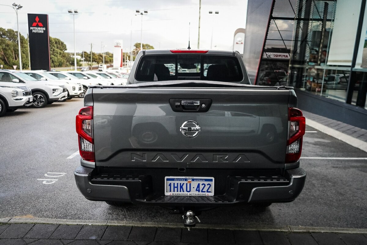 Nissan Navara image 4