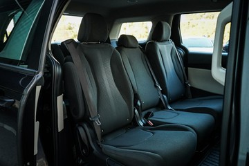 https://vehicle-cdn.autoleague.cloud/28170_21010063_21.jpg