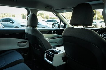 https://vehicle-cdn.autoleague.cloud/28170_21010063_22.jpg