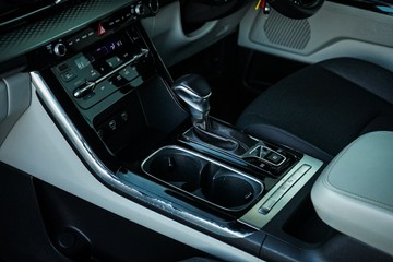 https://vehicle-cdn.autoleague.cloud/28170_21010063_24.jpg
