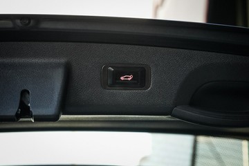 https://vehicle-cdn.autoleague.cloud/28170_21010063_9.jpg