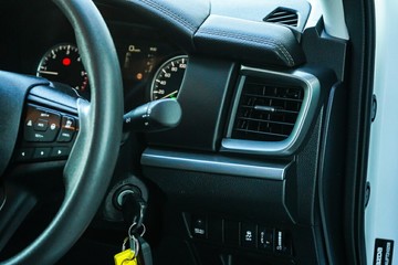 https://vehicle-cdn.autoleague.cloud/28170_21010107_19.jpg