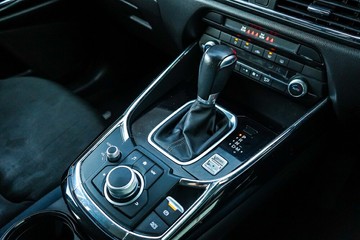 https://vehicle-cdn.autoleague.cloud/28170_21010141_21.jpg